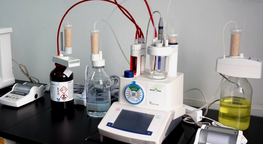 Mettler V30 Moisture Meter